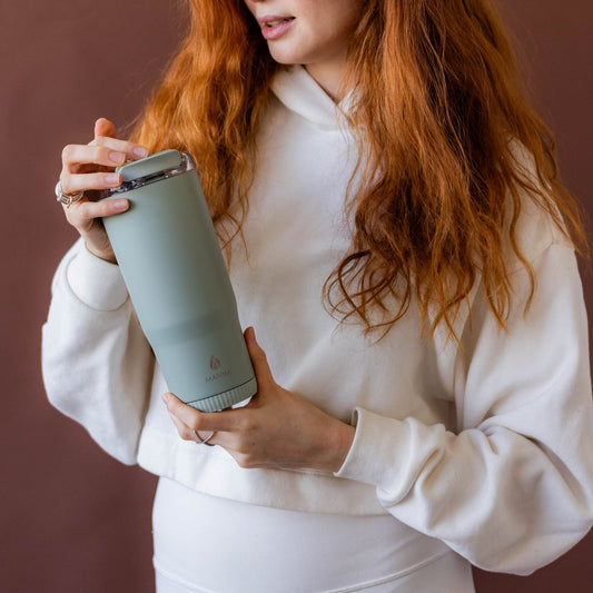 30-oz-groove-tumbler-o9 4Manna_Website_Lifestyles-17.jpg