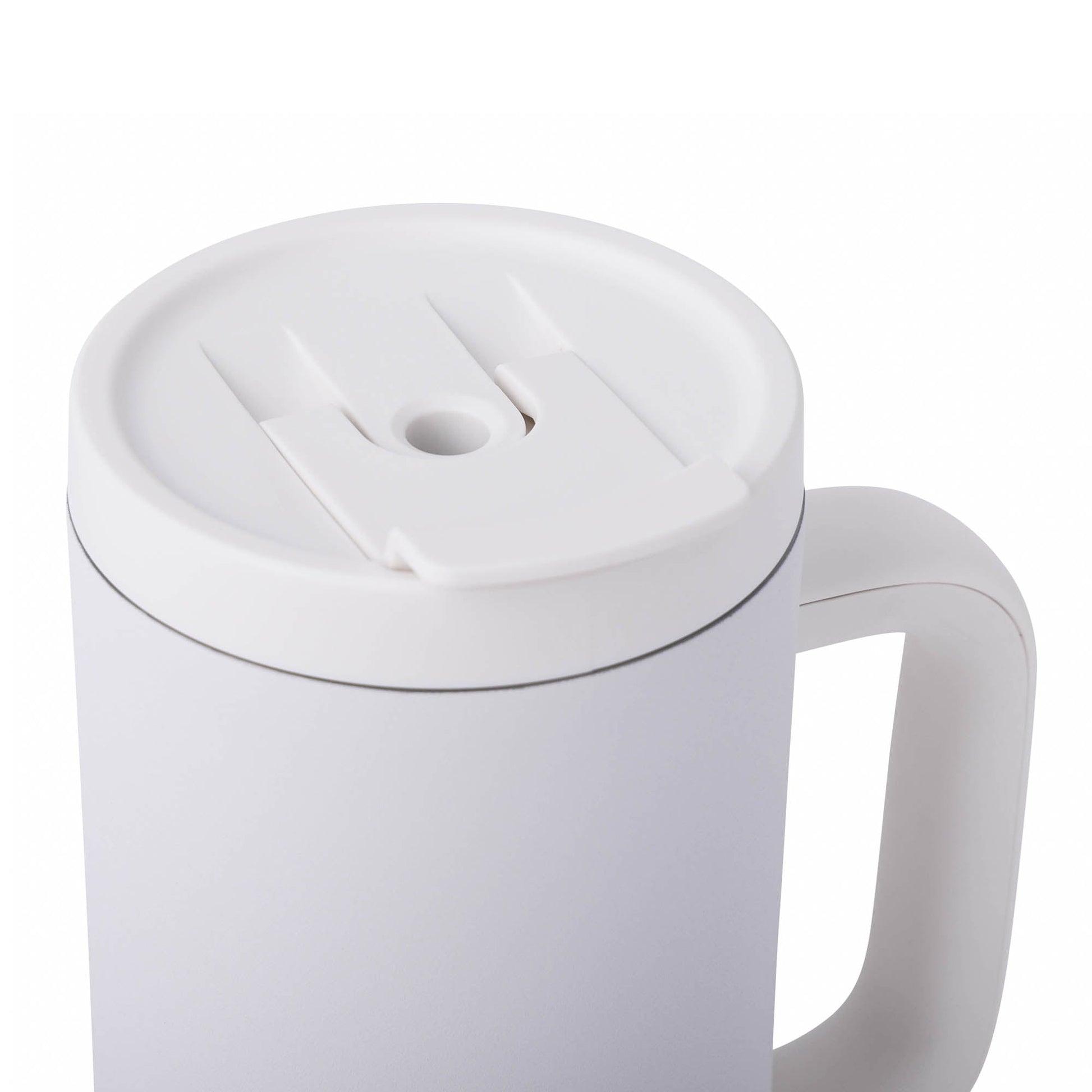 40-oz-leisure-tumbler-q1 CoreHome_MannaHydration_Whites_Raw-42.jpg
